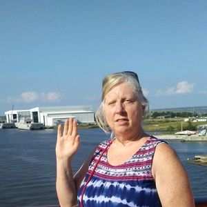 Meet your Posher, Sandra